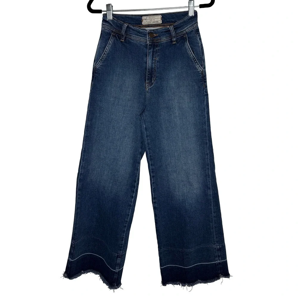 Free People Women's Wide Leg Crop Jeans Raw Hem High Rise Stretch Casual Boho 25